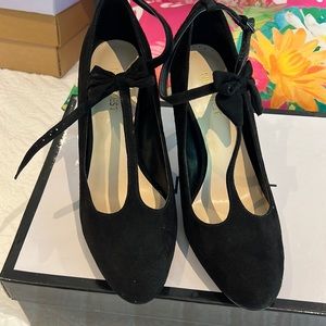 Nine West Black Suede Shoes size 7.5
